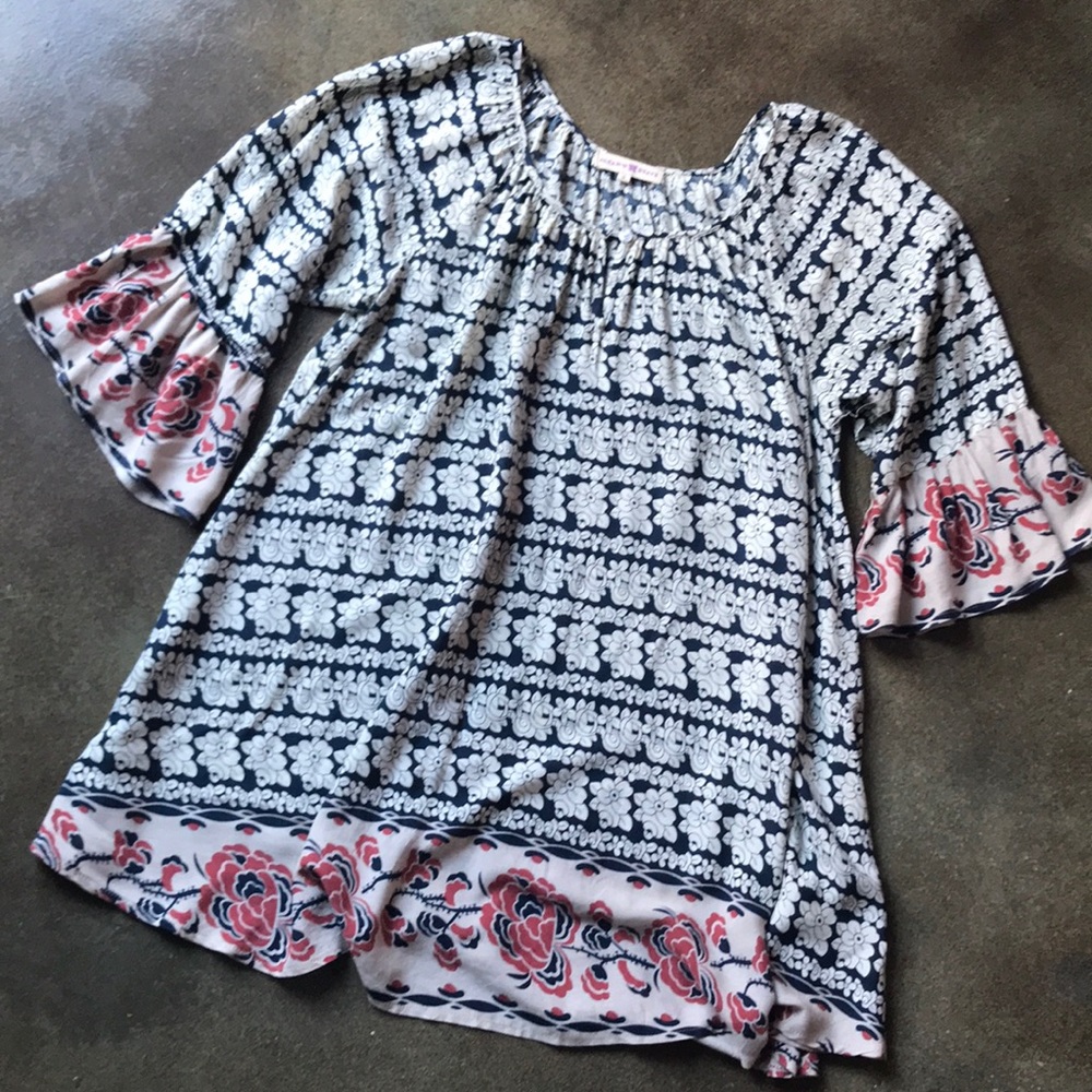 Altar'd State Floral Peasant Tunic
